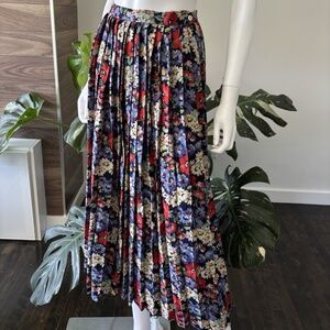 Ralph Lauren Skirt Pleated Long Floral Blue / Red Multi *VINTAGE* Sz 6❤️